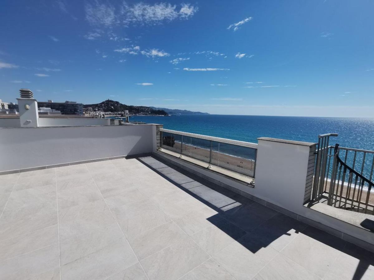 Seafront Apartment In Blanes Eksteriør billede